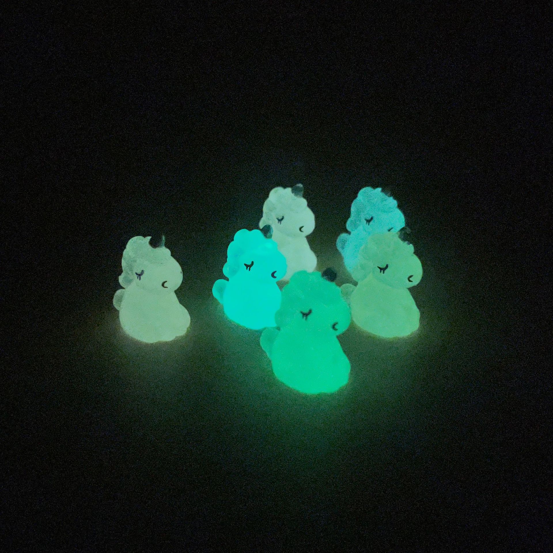 10Pcs Kawaii Cute Luminous 3D  - Jewelry Making For 5 Year Old recensione e prezzo