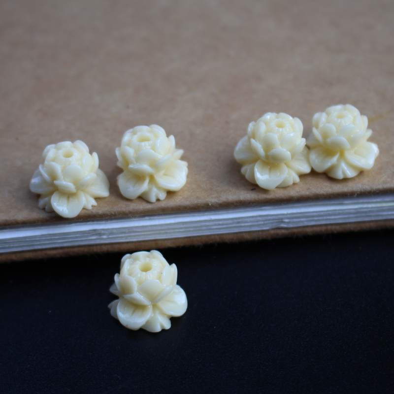 (20 pieces/lot) Carved Lotus B - Jewelry Making Table recensione e prezzo