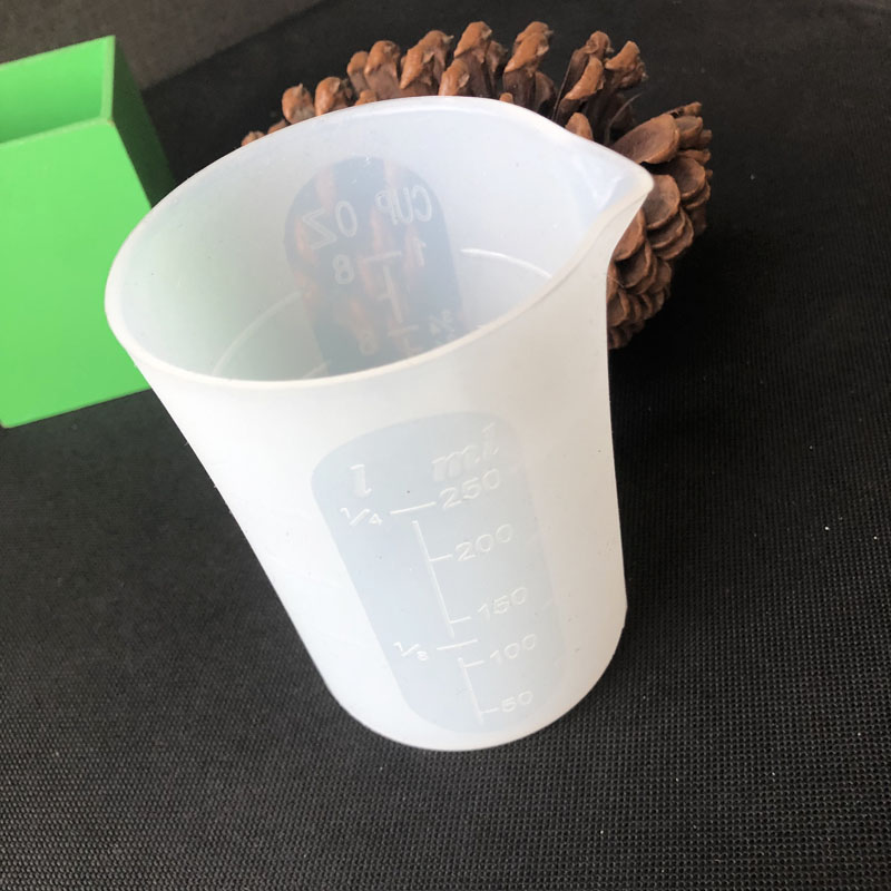 250ML Silicone measuring cup S - Jewelry Making Tutorials recensione e prezzo