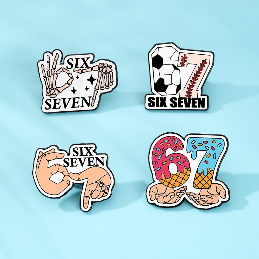 4pcs Set Cute Enamel Football  - Jewelry Making Kits recensione e prezzo